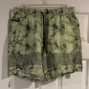NWOT‎ Spyder Lime and Black Striped Swim Shorts Men’s Size 32